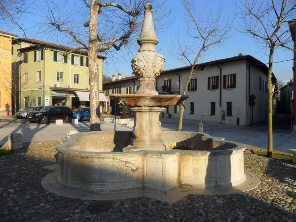 Fontana di Piazza San Luigi
